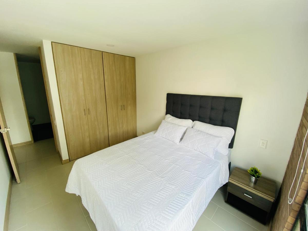 Apartamento Lauret En Laureles Medellín Eksteriør billede
